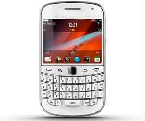 Blackberry Bold 4 9900 Touch N Type